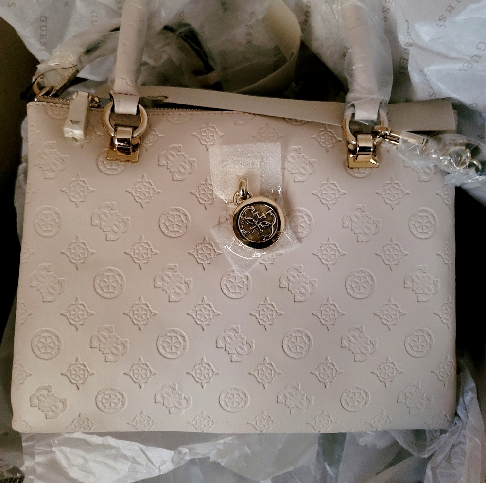 Ninnette Status Satchel - Picture 5 of 5
